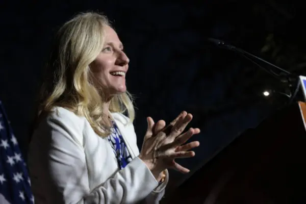 Abigail Spanberger Bio : Early Life and Career