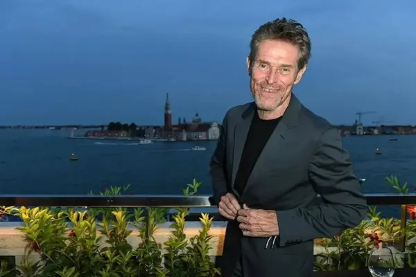 Willem Dafoe Social Media
