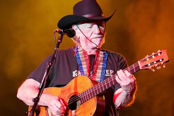 Willie Nelson Social Media
